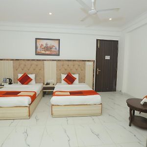 Large Twin Room